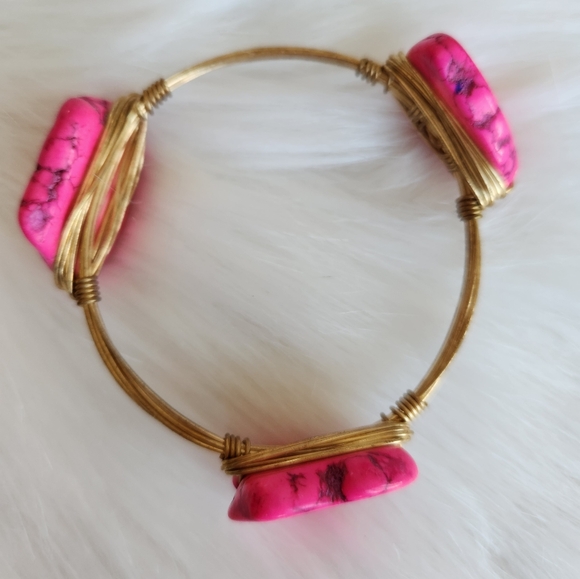 Gold wire wrapped agate gem stone bangle bracelet - Picture 2 of 3